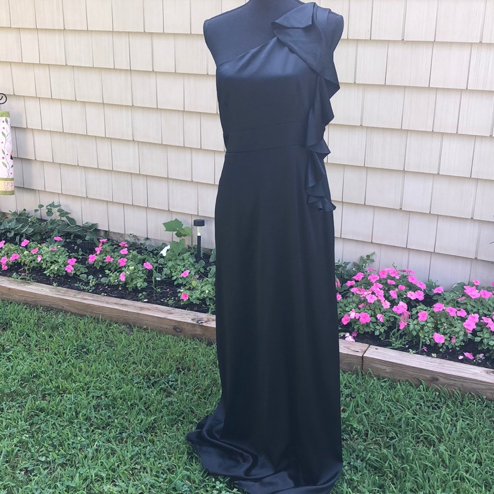 Tahari silk black gown one shoulder